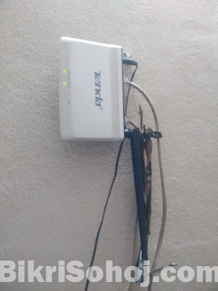 Tenda Router